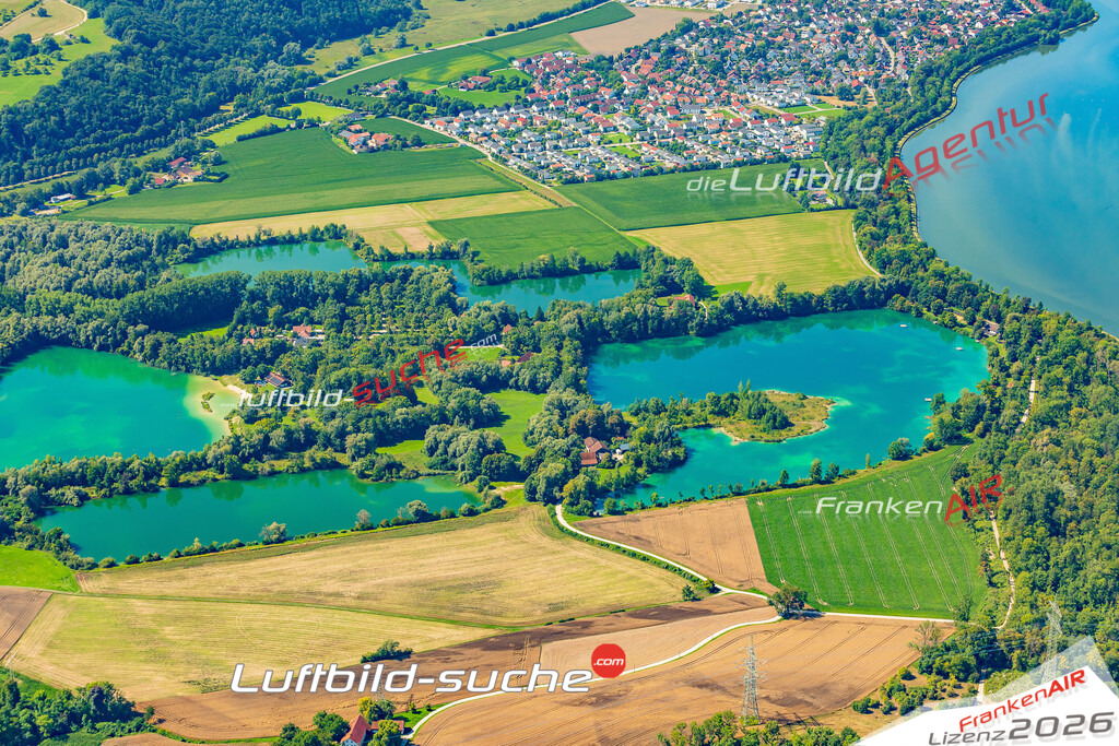 Luftaufnahme Auloh Landshut - Die Luftaufnahme wurde 2025 vom UL-Flugzeug heraus erstellt ( keine Drohne ) - Hochauflösende Luftaufnahme - für professionelle Ausdrucke geeignet. Die Geschenkidee !Mit Lizenz und Bildrechte bestellbar