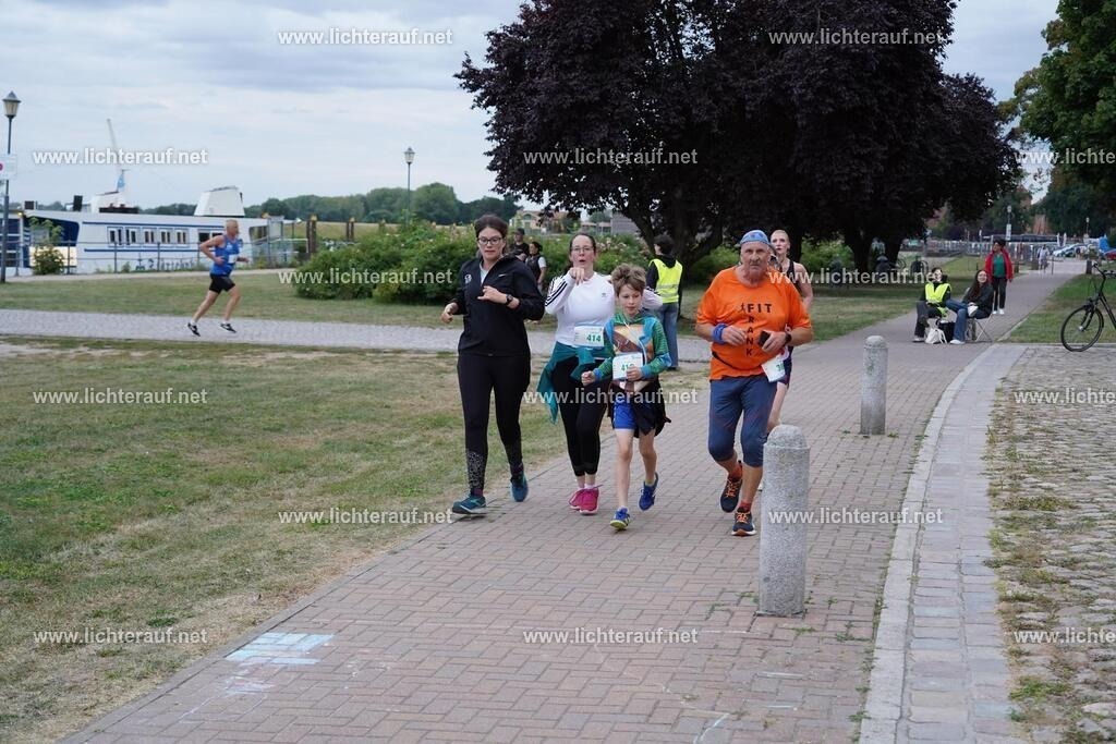 DSC05310 | Lichterlauf  - Realisiert mit Pictrs.com