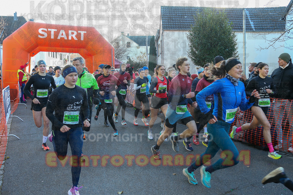 241201_1025_EX1_8097 | Sportfotografie im Rhein-Sieg Kreis, Köln, Bonn, NRW, Rheinland Pfalz, Hessen, etc. Unser Tätigkeitsfeld umfasst den Laufsport vom Volkslauf über den Marathon, Duathlon, Triathon bis zum Ultralauf wie Kölnpfad Ultra oder Schindertrail.