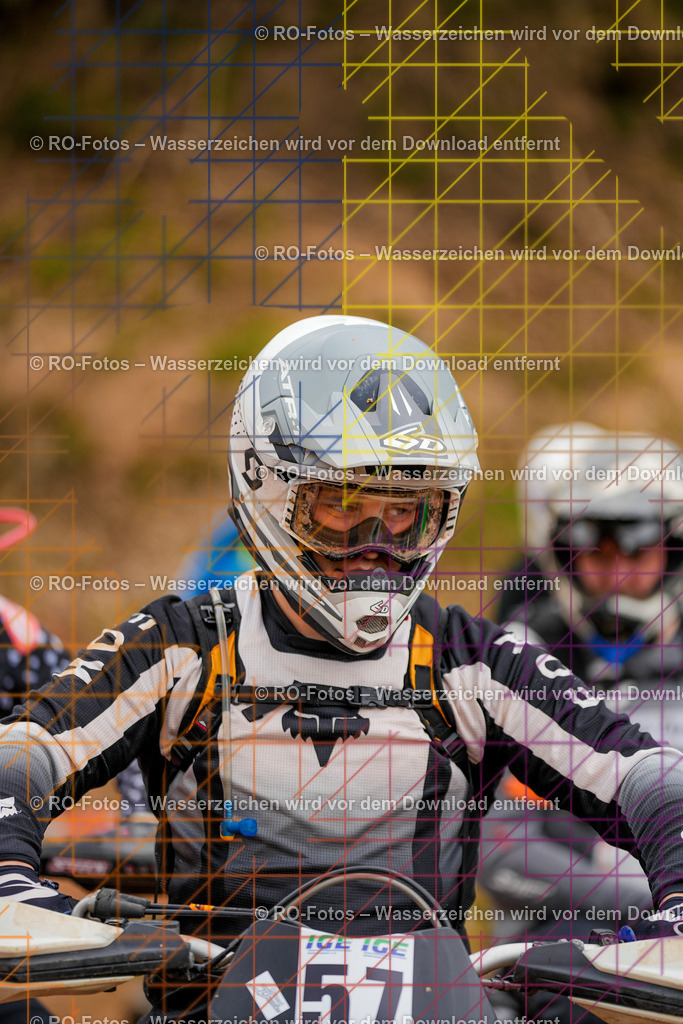 5 Lauf Mernes-96 | Sportfotografie von RO-Fotos: Motorsport, Motocross, Enduro, Laufveranstaltungen und Triathlon. Professionelle Fotos von Sportlern und Events. - Realisiert mit Pictrs.com