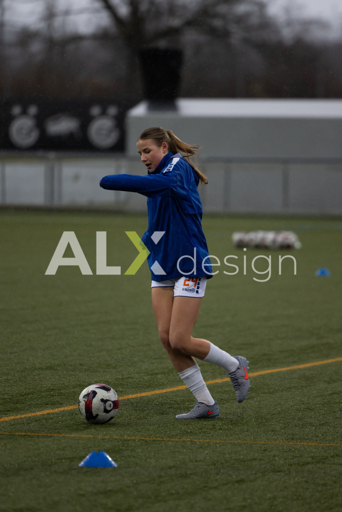 Fußball I Frauen I Saison 2025-2026 I AXA Women's Super League | Women I 14. Spieltag I Grasshoppers Club Zürich - FC Luzern I 14.02.2026 | 24 Giulia Looser (CH) (GC Zürich) – Mittelfeld - Realisiert mit Pictrs.com
