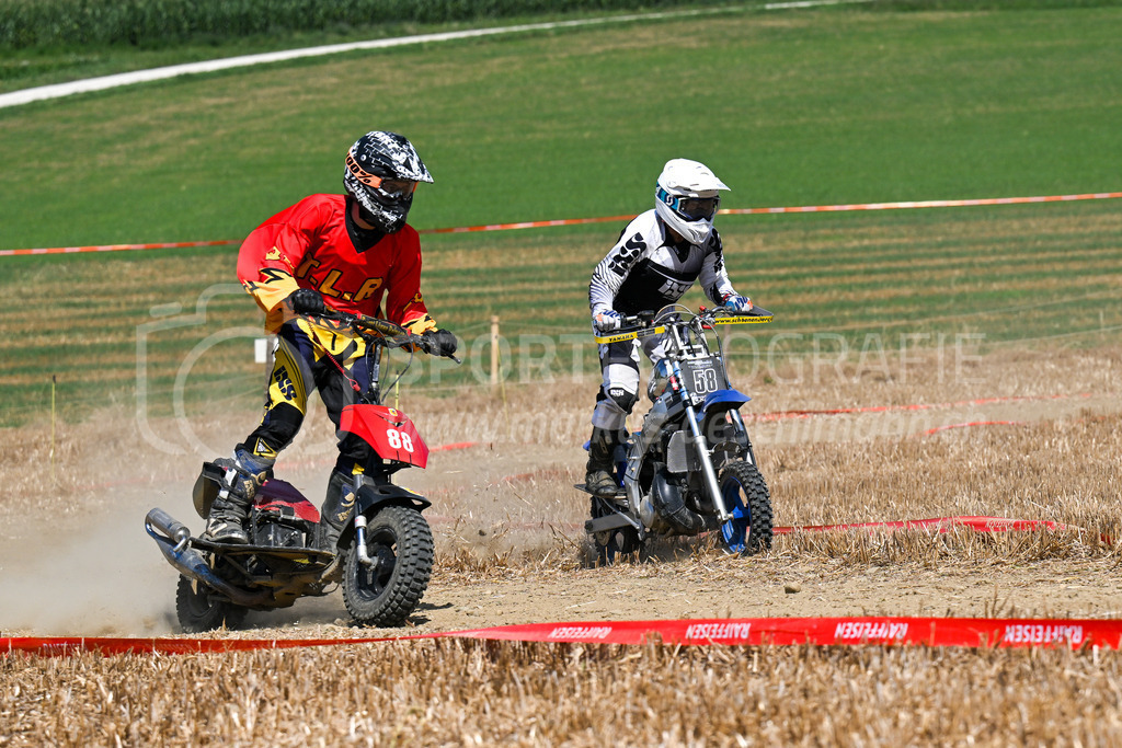 Motortrotti-Rennen Buch am Irchel - 19. August 2023 | Motortrotti-Rennen Buch am Irchel
Buch am Irchel, Kt. Zürich
Bild: Sportfotografie Markus Aeschimann | www.markus-aeschimann.ch - Realisiert mit Pictrs.com