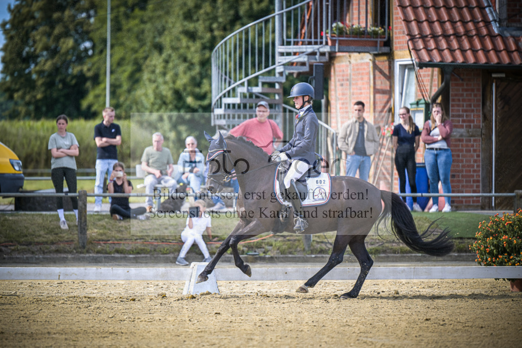 DOS_9481 | Entdecke hochwertige Reitturnierfotos von Foto Oger. Professionell, emotional und authentisch – jetzt Lieblingsmomente im Shop bestellen.Deutschlandweite Turnierfotografie. - Realisiert mit Pictrs.com