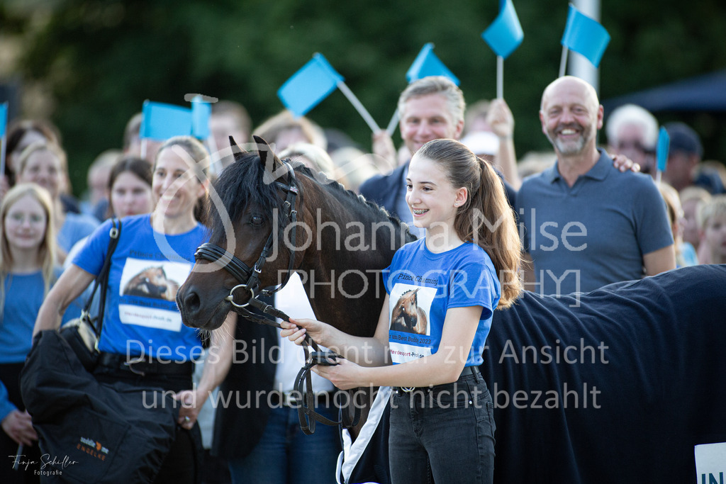 230728_BHO_Showprogramm_FS-771 | Deine schönsten Turniermomente als professionelle Fotos! Entdecke hochwertige Pferdesport-Fotografie im Online-Shop. Jetzt Fotos finden & bestellen!