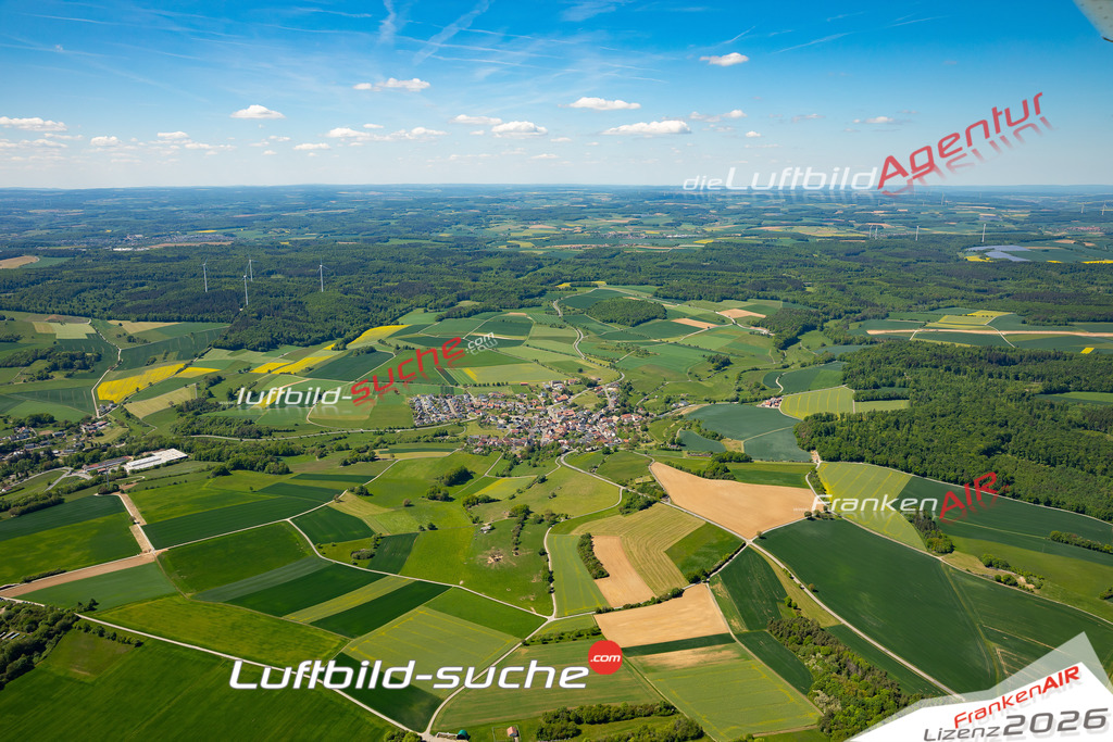 Schrägluftbild  Hüngheim  Ravenstein - Das Luftbild wurde 2025 vom UL-Flugzeug heraus erstellt ( keine Drohne ) - Hochauflösende Luftaufnahme -Nicht vergleichbar mit Google Maps oder Satelittenbilder- Die Geschenkidee !Mit Lizenz und Bildrechte bestellbar