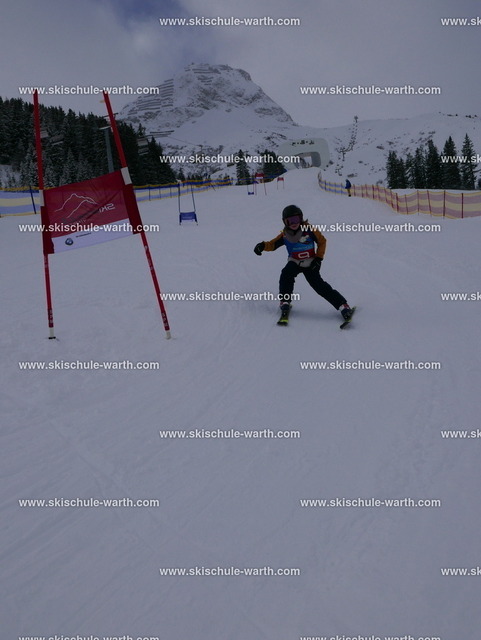 Cornelius (3) | Photos von der Skischule Warth - Realisiert mit Pictrs.com