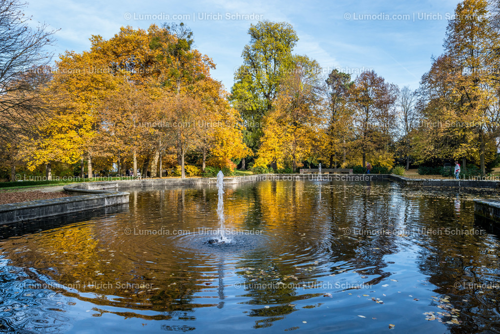 10049-4613 - Schloßpark Ballenstedt | Stockfoto und Bilderpool mit Bildmaterial aus Deutschland, dem Harz, Halberstadt, Quedlinburg, Wernigerode und weltweit. Qualitativ hochwertige und professionelle Fotos anschauen und kaufen. - Realisiert mit Pictrs.com