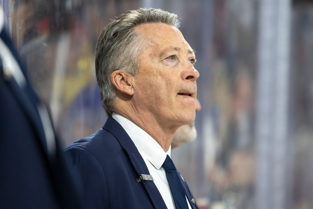 Eishockey-Länderspiel Deutschland gegen USA in Mannheim (letztes Vorbereitungsspiel vor der WM in der Schweiz) | Eishockey-Länderspiel Deutschland gegen USA in Mannheim (letztes Vorbereitungsspiel vor der WM in der Schweiz)***Bundestrainer Harold Kreis - Realisiert mit Pictrs.com