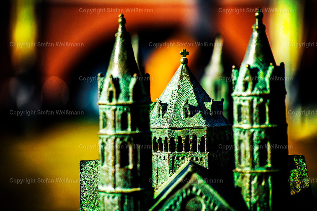 Monat 03 Kalender 2024 | Wormser Dom - Realisiert mit Pictrs.com