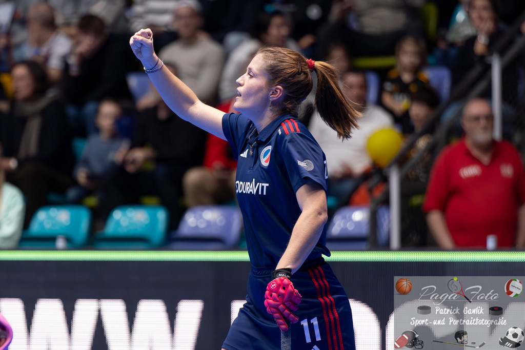 Volvo E.R.B. Final 4 Finale Frauen: Berliner HC - Mannheimer HC, 26.01.2025 | Sonja Zimmermann (Mannheimer HC #11) jubelt, Berliner HC - Mannheimer HC, Frankfurt, Süwag Arena, 26.1.2025 - Realisiert mit Pictrs.com