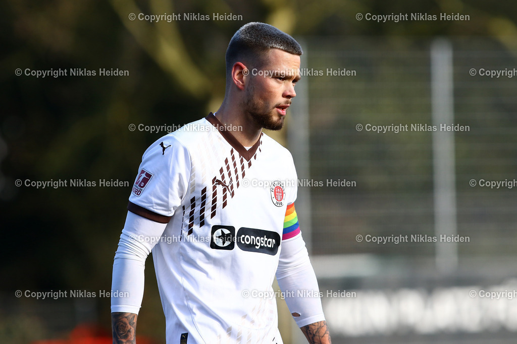 NH_FCStPauliU23_EintrachtBraunschweigU23_Testspiel_02022025 | #10 Julian Ulbricht (FC St. Pauli U23)Fußball I Herren I Testspiel I Saison 2024-2025 I FC St. Pauli U23 - Eintracht Braunschweig U23 I 02.02.2025 I Sportplatz Brummerskamp