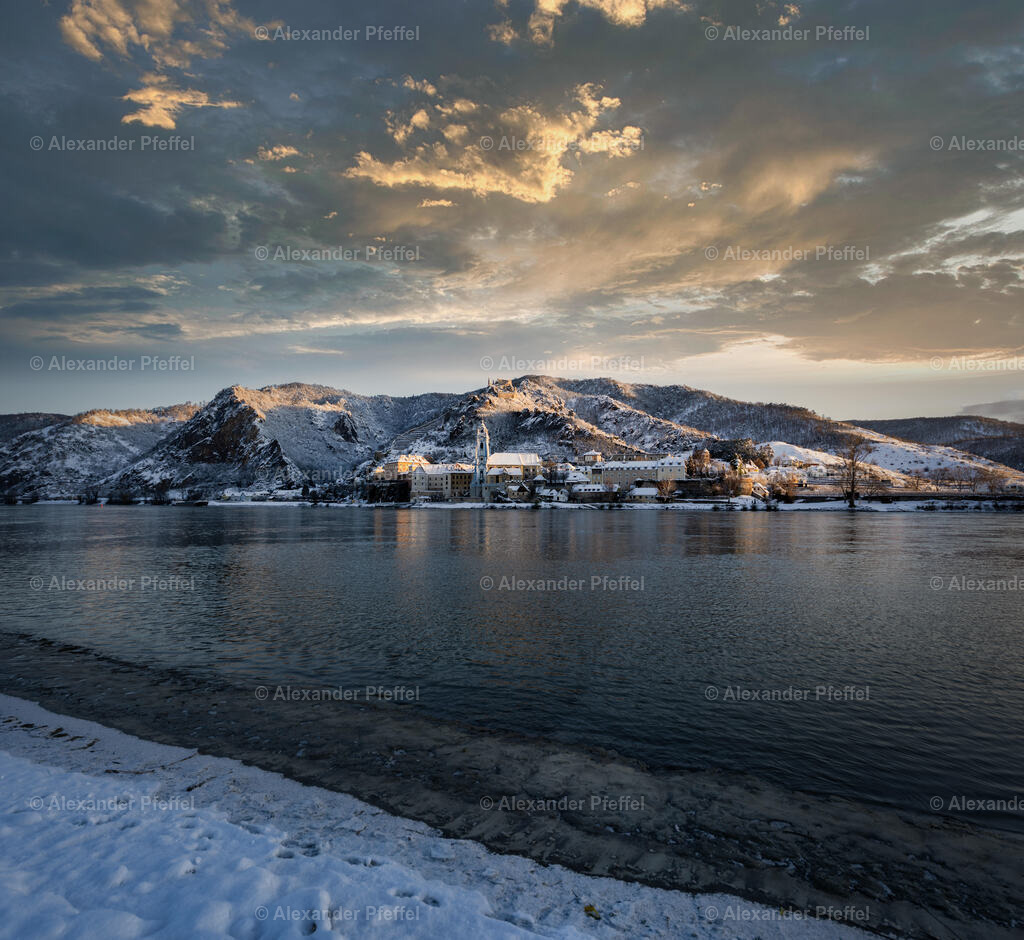 foto_c_pfeffel-partner-0126-R52_0960-HDR-Pano-Bearbeitet | alexander-pfeffel - Realisiert mit Pictrs.com