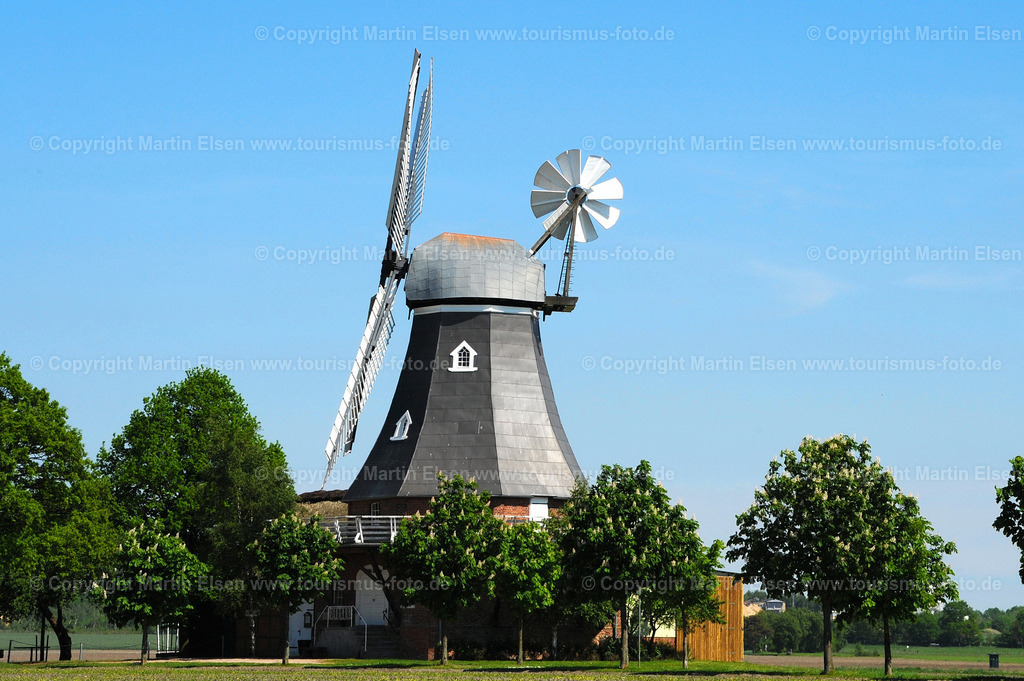 Himmelpforten_ELS_502723715a | Grefenmoor - Aufnahmedatum: 02.06.2010, Aufnahmehöhe:  m, Koordinaten:  - , Bildgröße: 4256 x  2832 Pixel - Copyright 2010 by Martin Elsen, Kontakt: Tel.: +49 157 74581206, E-Mail: info@schoenes-foto.deSchlagwörter: - Realisiert mit Pictrs.com