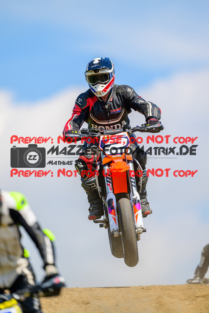 MaZZes_FotoMatrix_240622_6007705_7853 | S3