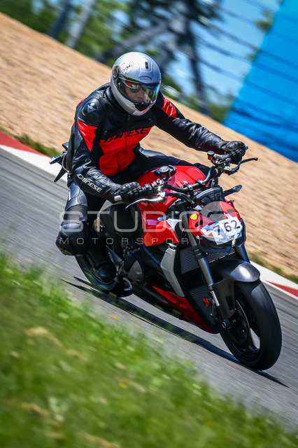 0762-260527NBR-009_762 | Deine Full-Service-Agentur für ✔️Videoproduktionen und ✔️Motorsportfotografie Jetzt Angebot anfragen!