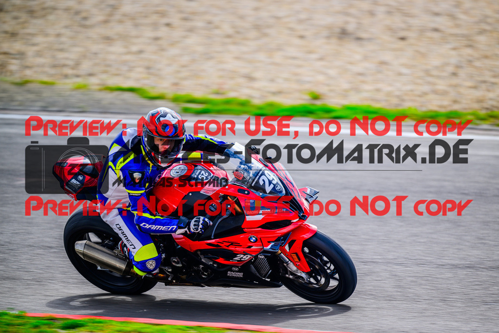 MaZZes_FotoMatrix_240519_6007705_0253 | Fotograf Mathias Schmid
Sportfotograf,
Eventfotograf,
Hochzeitsfotograf,
Portraitfotograf