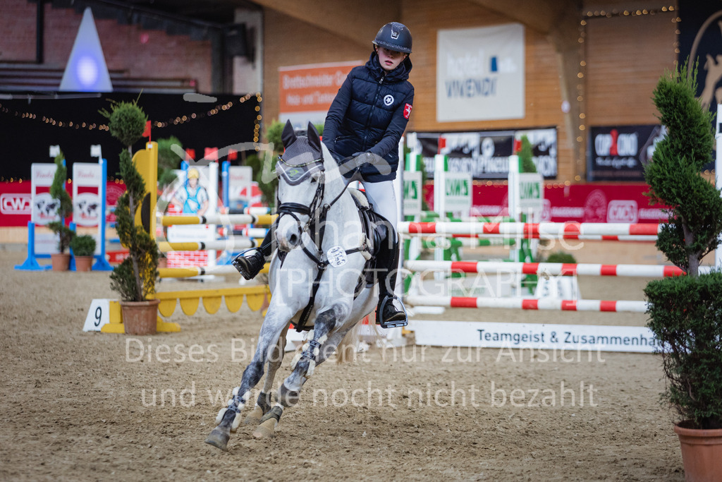 221127_Winterfestival_L-Spr_HPTTY-264 | Deine schönsten Turniermomente als professionelle Fotos! Entdecke hochwertige Pferdesport-Fotografie im Online-Shop. Jetzt Fotos finden & bestellen!