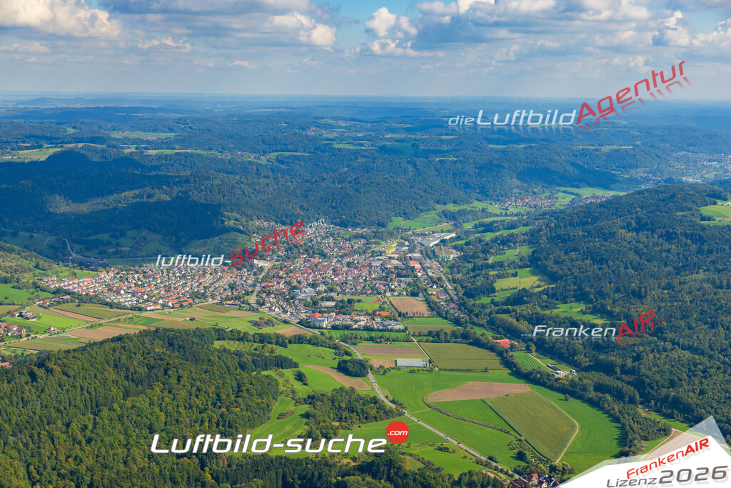 Luftaufnahme von Sulzbach an der Murr - Die Luftaufnahme wurde 2025 vom UL-Flugzeug heraus erstellt ( keine Drohne ) - Hochauflösende Luftaufnahme - für professionelle Ausdrucke geeignet. Die Geschenkidee !Mit Lizenz und Bildrechte bestellbar