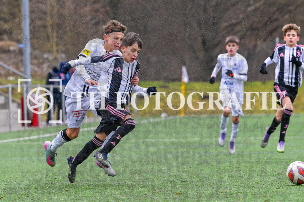 GER, Juventus - FC Aarau,  Fussball, PS-Immo-Cup 2026,U13 Feldturnier, 18.01.2026 | Juventus, FCA