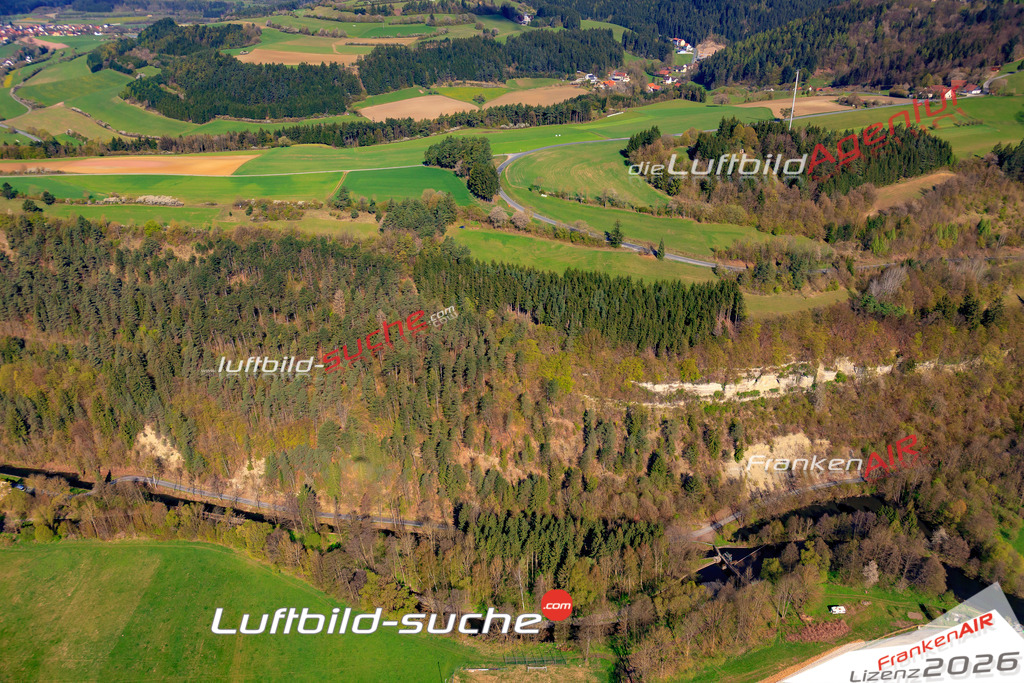Die Luftaufnahme der Stadt Zeyern wurde 2017 vom Flugzeug heraus erstellt ( keine Drohne )- hohe Auflösung für beste Qualität