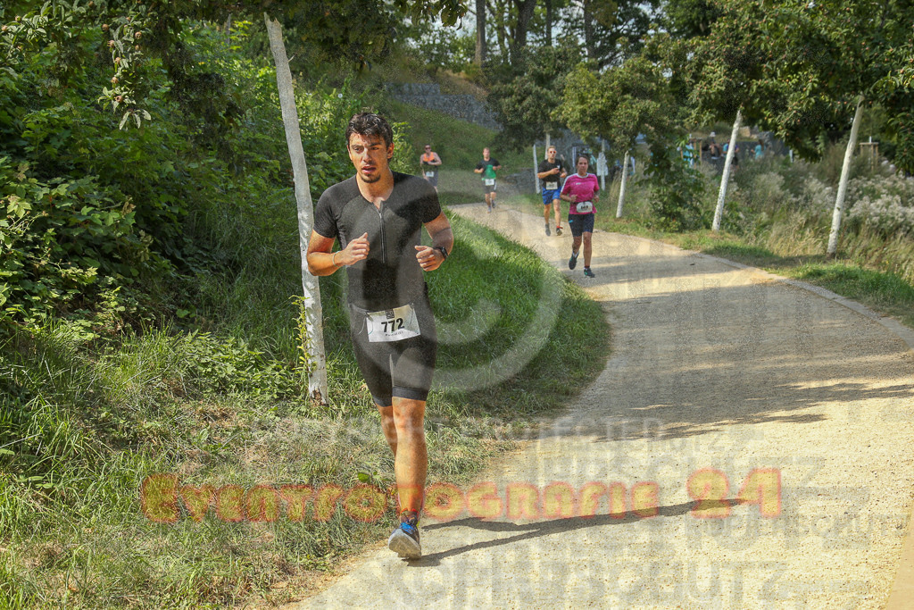 250824_1442_EX1_7201 | Sportfotografie im Rhein-Sieg Kreis, Köln, Bonn, NRW, Rheinland Pfalz, Hessen, etc. Unser Tätigkeitsfeld umfasst den Laufsport vom Volkslauf über den Marathon, Duathlon, Triathon bis zum Ultralauf wie Kölnpfad Ultra oder Schindertrail.