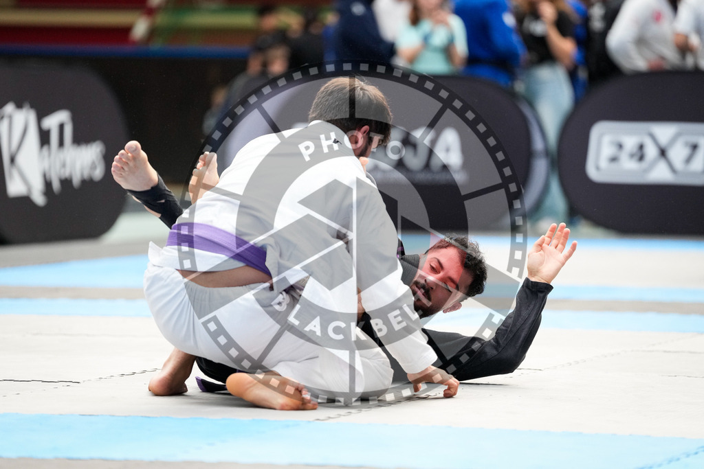20250920PBB0471 | Athletes compete during the AJP Tour Hamburg International Jiu-Jitsu Championship, on September 20, 2025 in Hamburg, Germany. © Chiara Dazi / photoblackbelt