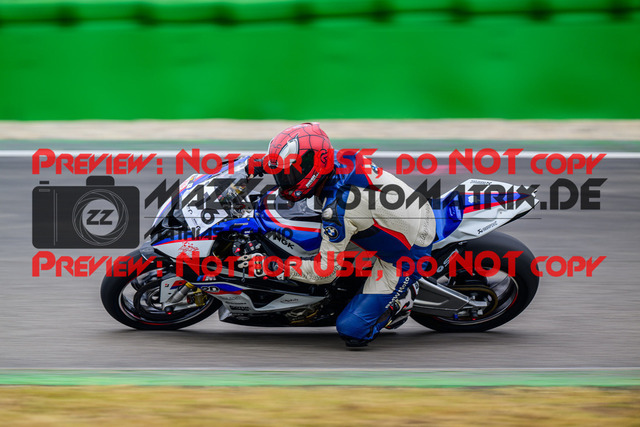 MaZZes_Fotomatrix_20240923_6007705_5357 | Fotograf Mathias Schmid
Sportfotograf,
Eventfotograf,
Hochzeitsfotograf,
Portraitfotograf