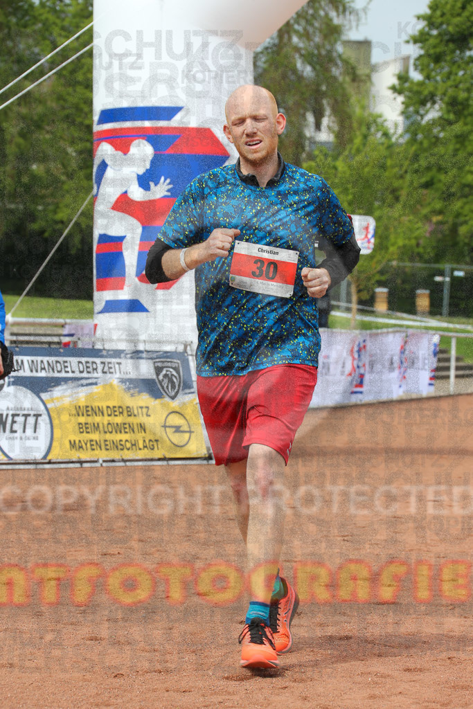 220501_1153_EX1_1250 | Sportfotografie im Rhein-Sieg Kreis, Köln, Bonn, NRW, Rheinland Pfalz, Hessen, etc. Unser Tätigkeitsfeld umfasst den Laufsport vom Volkslauf über den Marathon, Duathlon, Triathon bis zum Ultralauf wie Kölnpfad Ultra oder Schindertrail.