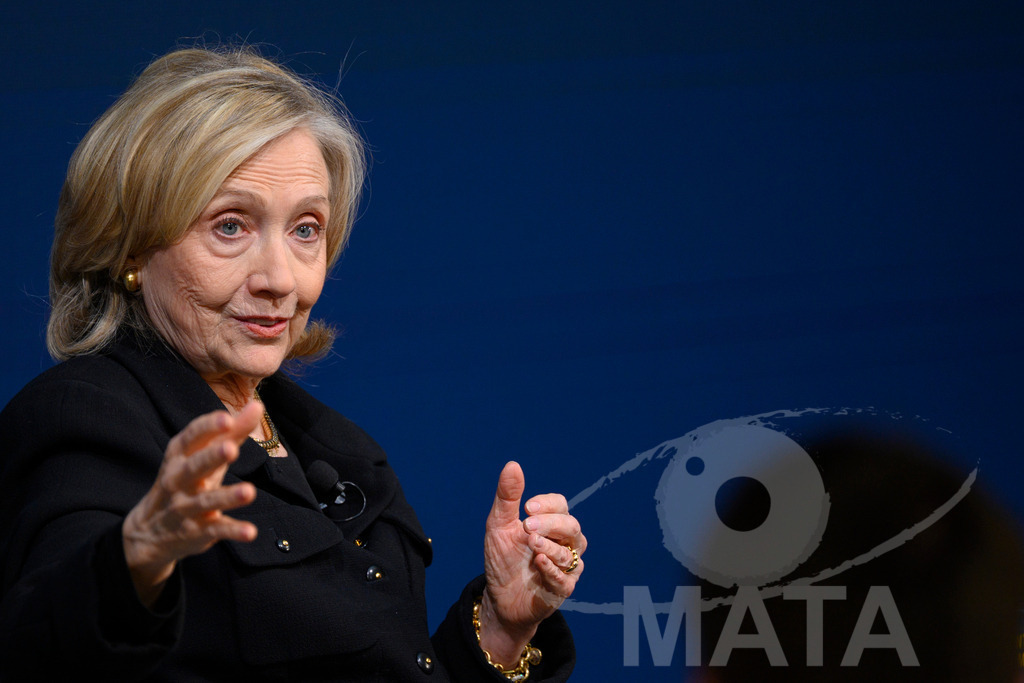 _DWI3153 | Die US-Politikerin Hillary Clinton auf der Veranstaltung Bridging Scholarship and Statecraft im Rahmen der Münchner Sicherheitskonferenz 2026. München, 13.02.2026 Bayern Deutschland  - Realisiert mit Pictrs.com