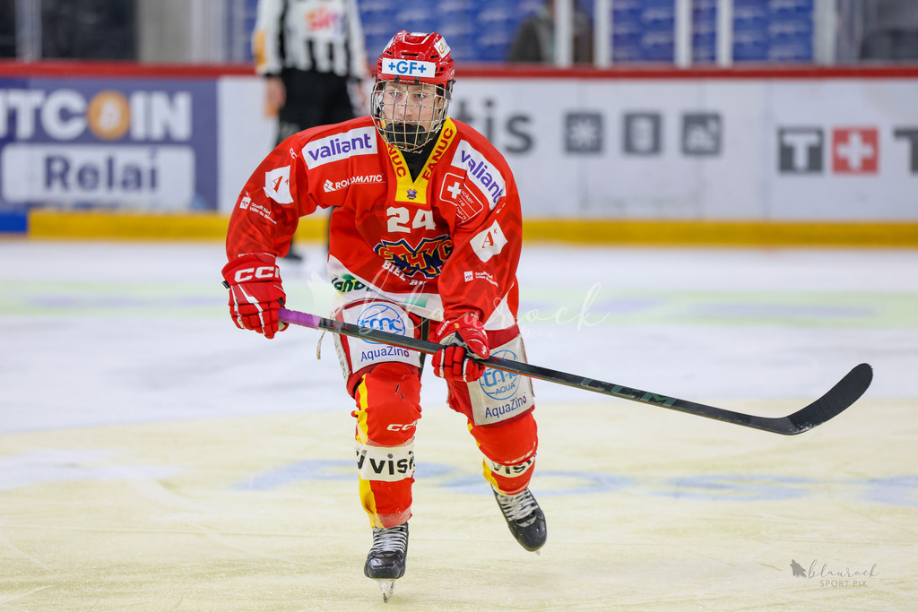 U18_EHCB vs EHCK_wb20260308-1211 | Sportbilder, Sportfotograf, Hochzeits- und Eventfotografin, Flugshows, Portraits und Tiershooting, Aviation, Downhill, Nationalleague, Swissleague, International