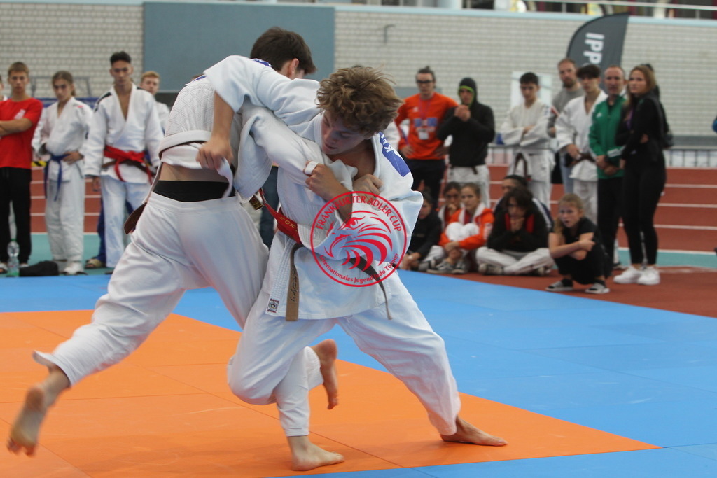 JT6F9121 | Fotos vom Adler Cup - Pictures from Adler Cup

Hier findet Ihr alle Eindrücke und großen Momente der Adler Cup Wochenenden. Here you will find all impressions and great moments of the Adler Cup weekends. - Realisiert mit Pictrs.com