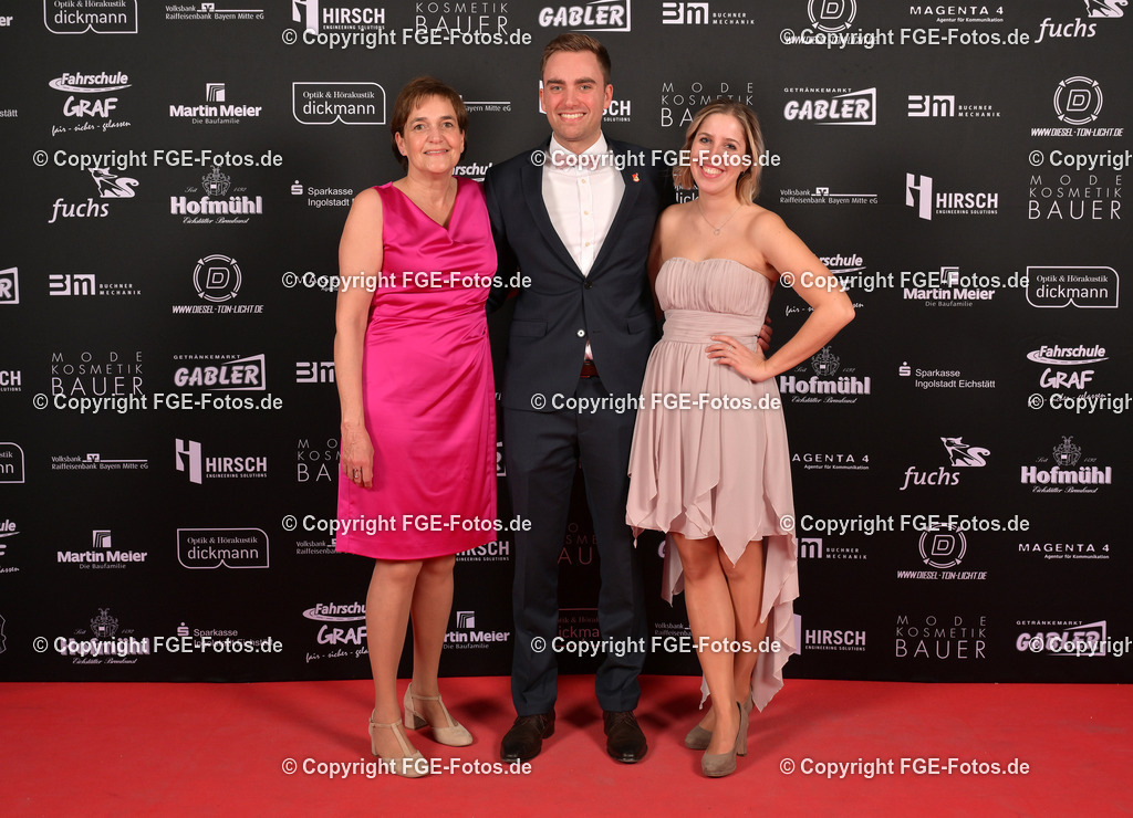 20240128-fge-fotos-0481 | Hofball der FGE am 28.01.2024 im Alten Stadttheater in Eichstätt. - Realisiert mit Pictrs.com