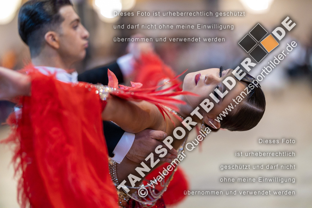 20230812-10311 | Hier finden Sie Tanz Bilder vom Latein und Standard Formationen tanzen. Sportbilder vom Tanzsport. Schöne Fotos und von Weltmeisterschaft, Europameisterschaft, Bundesliga, Regionalliga, Oberliga und Landesliga sowie von GOC Stuttgart, DanceComp, WM Bremen