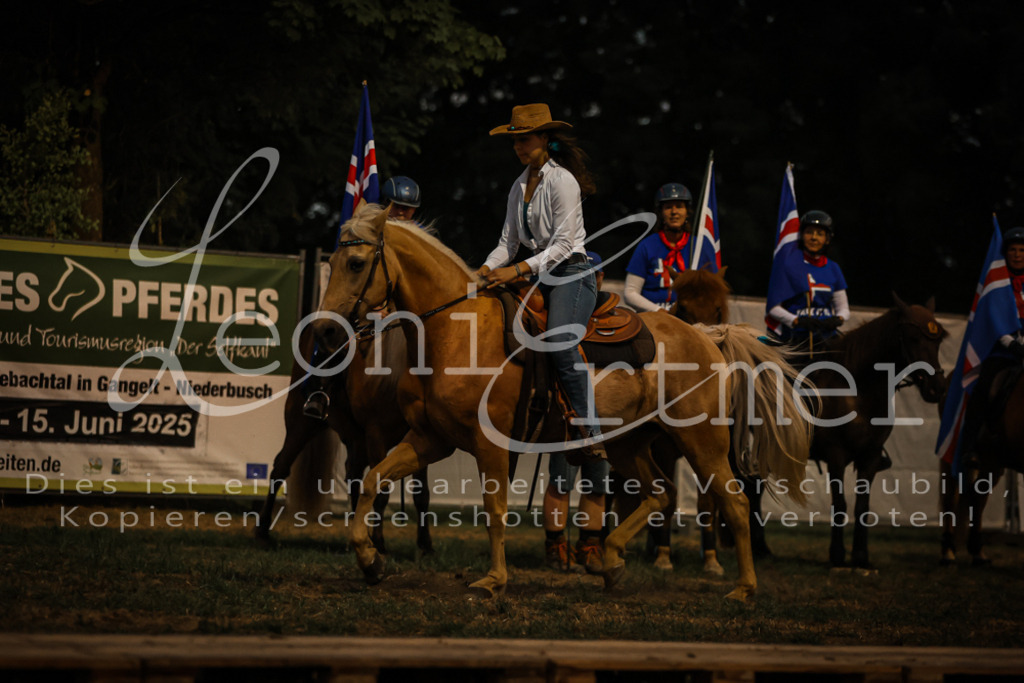 SaShow00233 | Leoni Ertmer Photography - Realisiert mit Pictrs.com