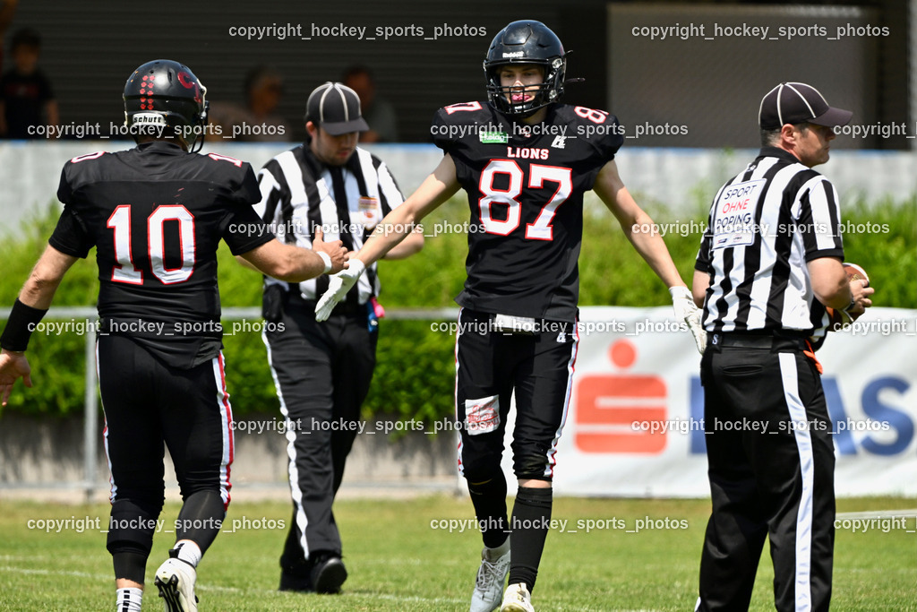 Carinthian Lions vs. Cineplexx Blue Devils | #10 Gorsuch Brandon Carinthian Lion, #87 Riedl Maximilian Carinthian Lion, Carinthian Lions vs. Cineplexx Blue Devils, Carinthian Lions vs. Cineplexx Blue Devils am 09.06.2025 in Klagenfurt (ASV Sportplatz), Austria, (Photo by Bernd Stefan)
