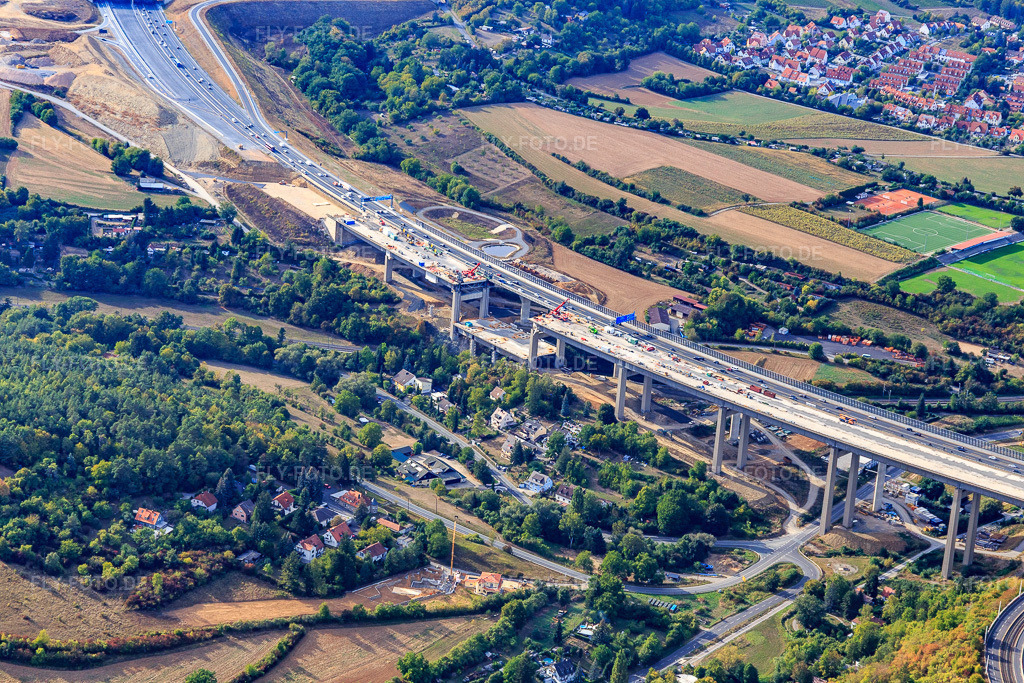 Luftbild: Baustelle an der A3 auf der Talbrücke Heidingsfeld im Ortsteil Heidingsfeld in Würzburg im Bundesland Bayern in Deutschland. Foto: IMG_111364.jpg vom 09.09.2018 durch Werner Riehm/FLY-FOTO.de