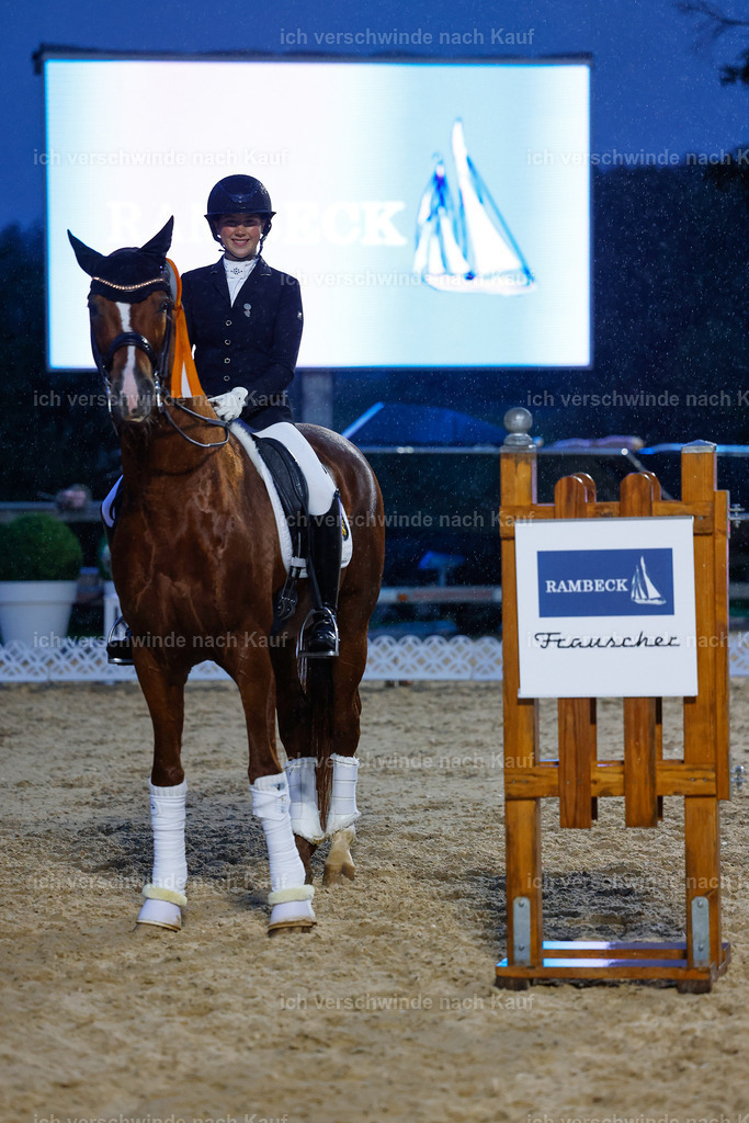 04_2-Siegerehrung-Dressur M__ -StoibPH-2898 | working equitationturnier fotograf videograf stoibphotography marixx film working equitation deutschland reitsport turnierfotografie eventfotografie equestrian events