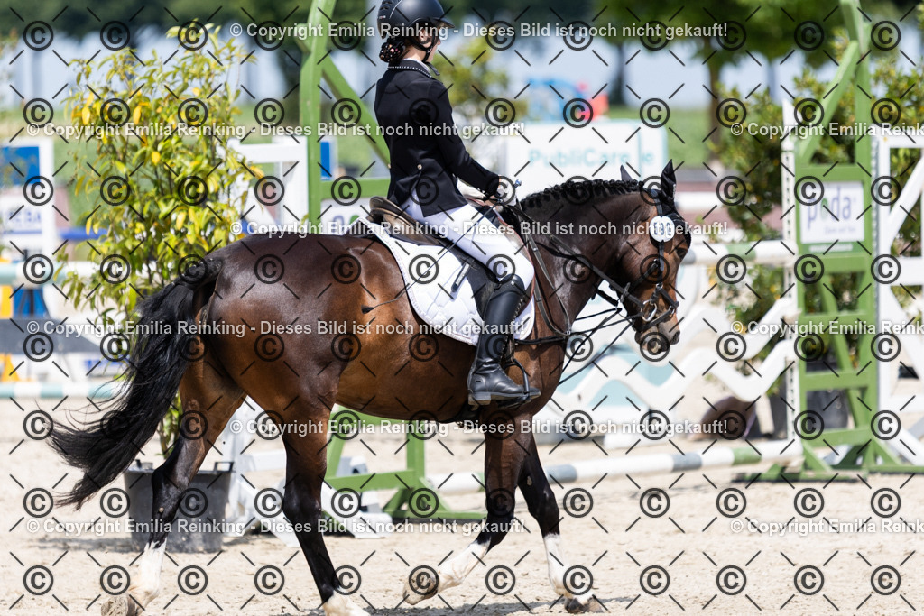 CL5A3725 | Emilia Reinking Fotografie - Realisiert mit Pictrs.com