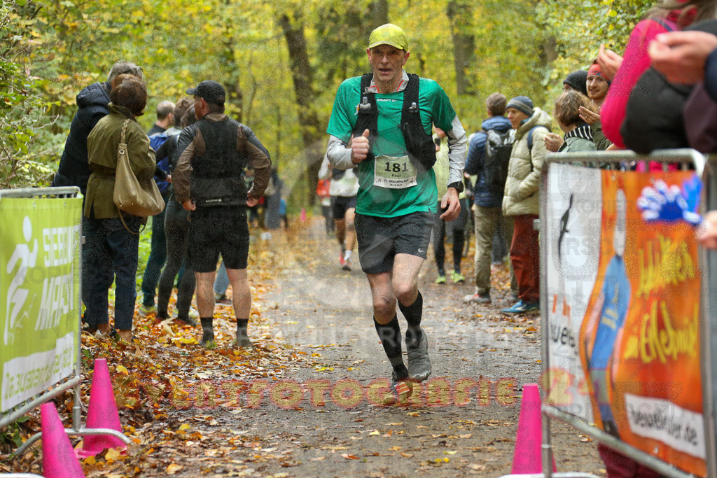 251026_1304_EX1_2391 | Sportfotografie im Rhein-Sieg Kreis, Köln, Bonn, NRW, Rheinland Pfalz, Hessen, etc. Unser Tätigkeitsfeld umfasst den Laufsport vom Volkslauf über den Marathon, Duathlon, Triathon bis zum Ultralauf wie Kölnpfad Ultra oder Schindertrail.