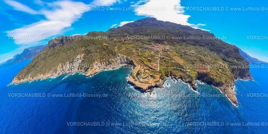 Mallorca230400018Insta005Banyalufar | Luftbild, Cala Banyalbufar, terrassenförmige Landschaft, Erdkugel, Fisheye Aufnahme, Fischaugen Aufnahme, 360 Grad Aufnahme, Banyalbufar, Balearen, Mallorca, Balearische Inseln, Spanien