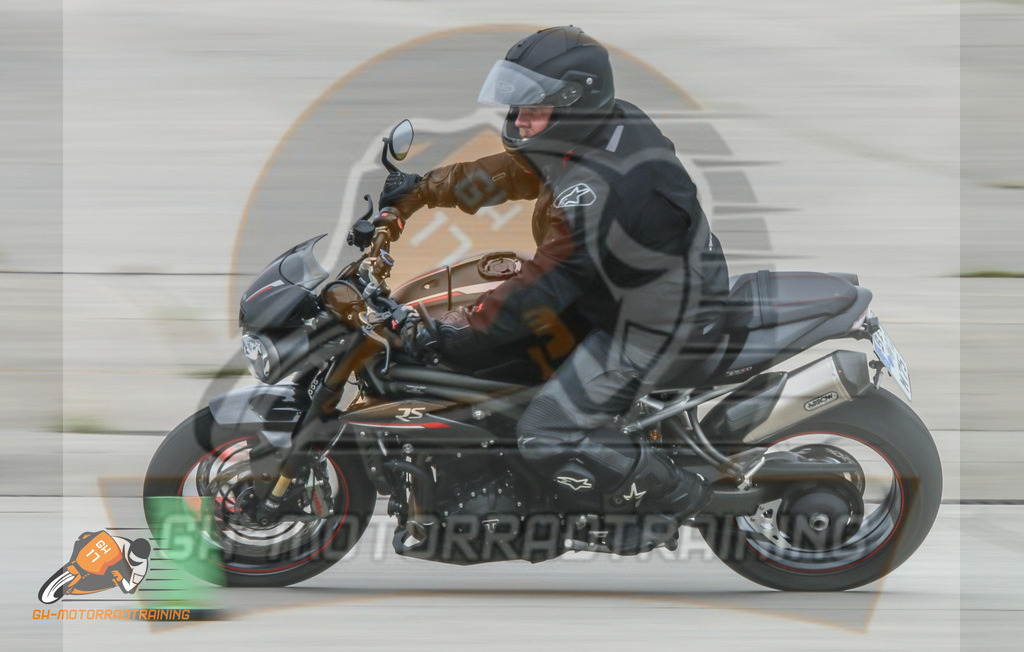 IMG_0397 | gh-motorradtraining-foto.de - Realisiert mit Pictrs.com
