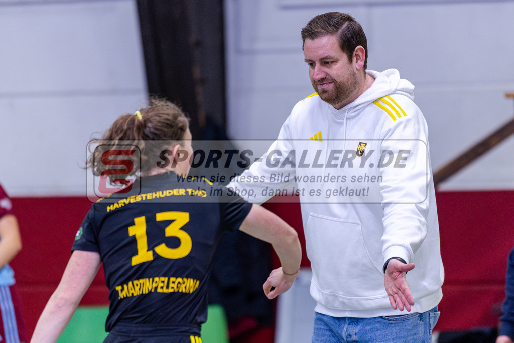 SM_2025-01-12_wD5_-134 | 1.Bundesliga Hallenhockey  (W) UHC - HTHC / 2:3 (2:1)