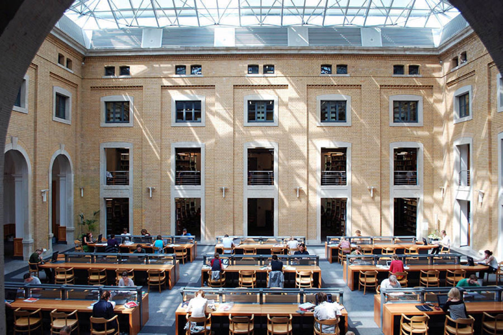 Foto: Leipzig - Universitätsbibliothek | Das Team hinter BILDLEXIKON LEIPZIG bündelt historische wie aktuelle Informationen über die Stadt Leipzig in Text und Bild auf einer Plattform und stellt diese der interessierten Öffentlichkeit zur Verfügung.