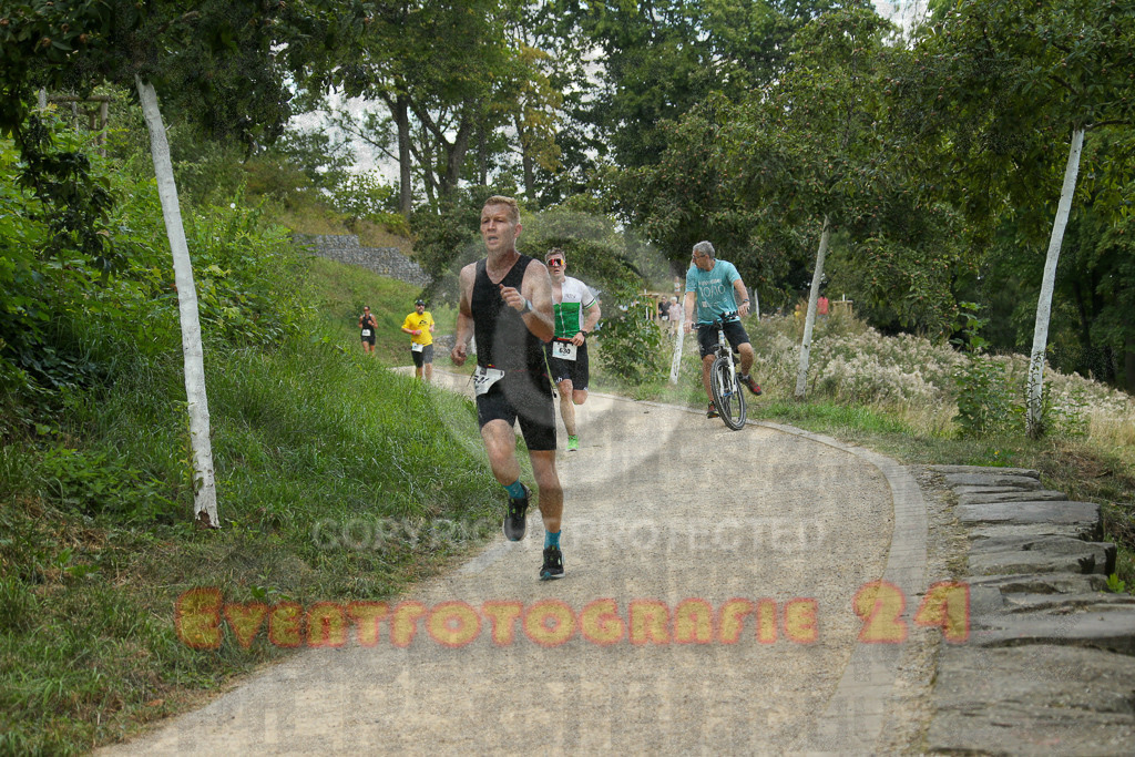 250824_1402_EX1_4767 | Sportfotografie im Rhein-Sieg Kreis, Köln, Bonn, NRW, Rheinland Pfalz, Hessen, etc. Unser Tätigkeitsfeld umfasst den Laufsport vom Volkslauf über den Marathon, Duathlon, Triathon bis zum Ultralauf wie Kölnpfad Ultra oder Schindertrail.