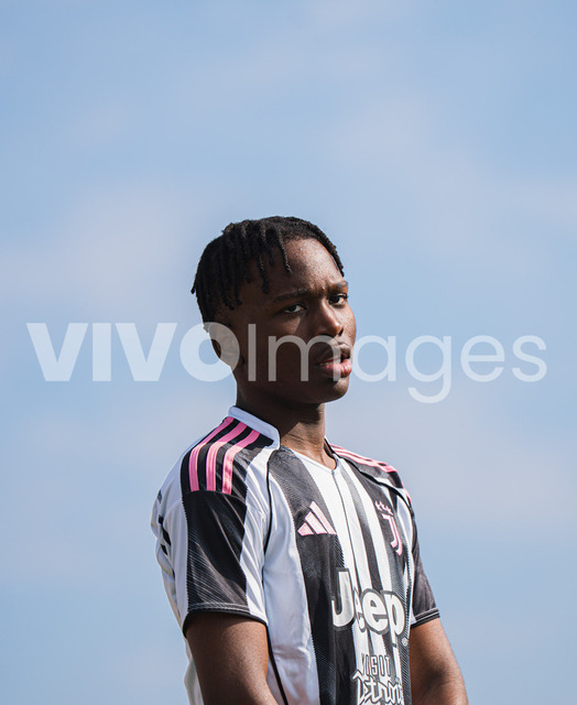 juv_lut_fmachado-0026 | Images from the Juniors B match between Juventus Academy and FC Lutry, played on 18 March 2026 in Lutry, Switzerland, featuring players, coaching staff and match action throughout the game.
