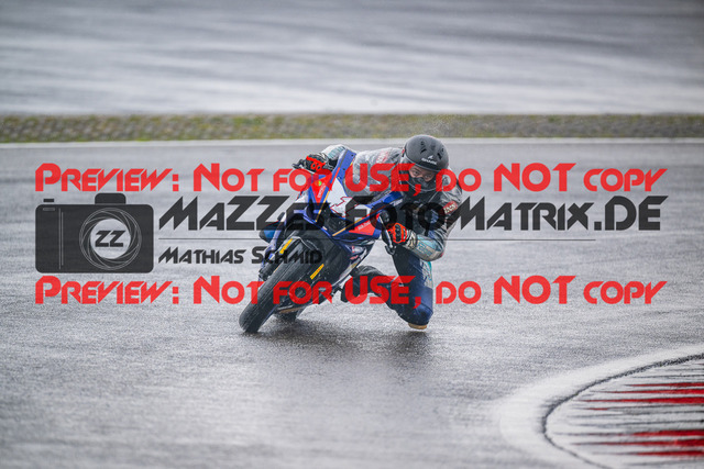 MaZZes_FotoMatrix_240830_6007705_2189 | R7