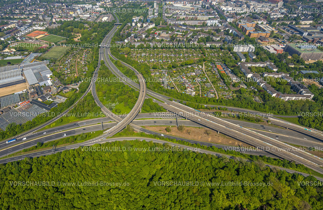 Duesseldorf240501338 | Luftbild, Düsseldorf-Bilk Kreuz, Autobahn A46 Düsseldorf-Bilk und Münchener Straße, am Fleher Wald, KKGV Kleingartenverein, Flehe, Düsseldorf, Rheinland, Nordrhein-Westfalen, Deutschland