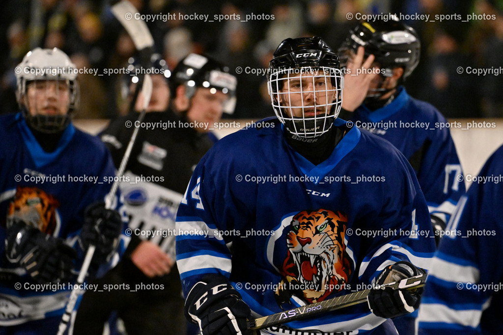 ELV Zauchen vs. EC Tigers Paternion  | #14 Tschurnig Daniel EC Tigers Paternion, ELV Zauchen vs. EC Tigers Paternion , ELV Zauchen vs. EC Tigers Paternion  am 02.01.2025 in Eisoval Zauchen (Stadthalle Villach), Austria, (Photo by Bernd Stefan)
