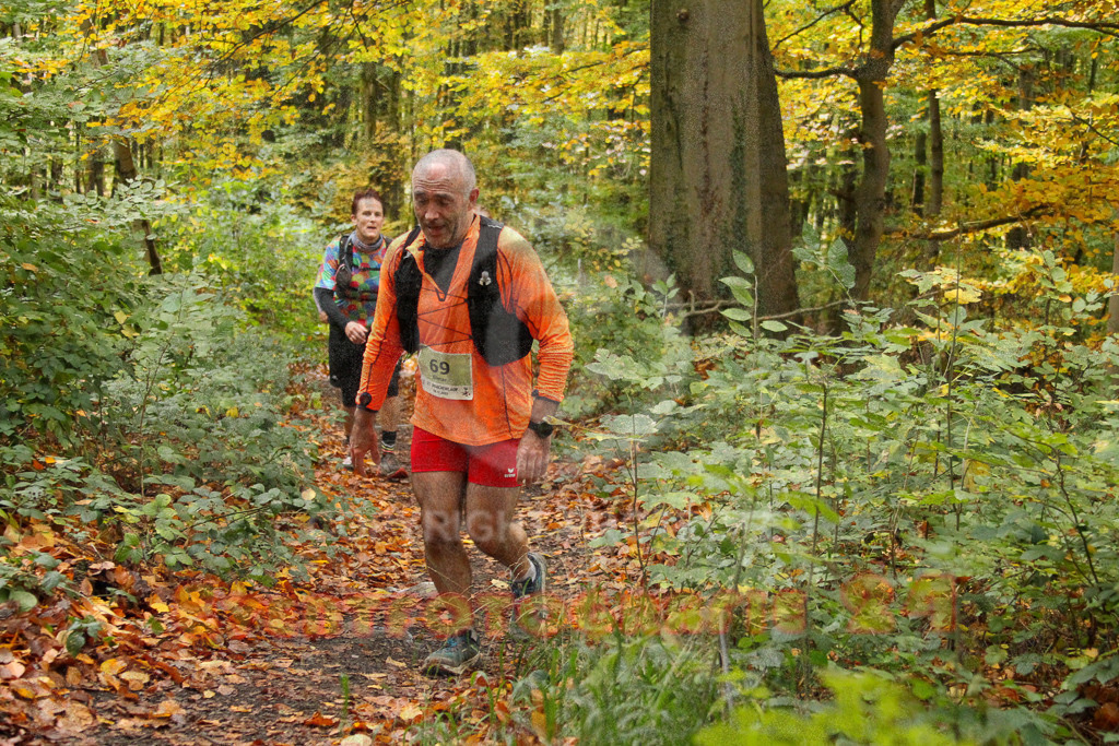 251026_1307_EV4_6524 | Sportfotografie im Rhein-Sieg Kreis, Köln, Bonn, NRW, Rheinland Pfalz, Hessen, etc. Unser Tätigkeitsfeld umfasst den Laufsport vom Volkslauf über den Marathon, Duathlon, Triathon bis zum Ultralauf wie Kölnpfad Ultra oder Schindertrail.