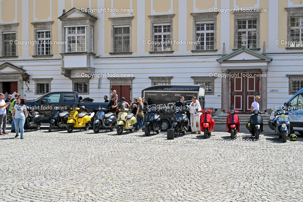 Lets Vespa togehter_ Neuhofen_ 05.05.2024-113 | 05.05.2024, Neuhofen, Kremsmuenster, AUT, Lets Vespa togehter 2024, Vespatreffen, im Bild Teilnehmer Vespatreffen, Motorsport Stadler